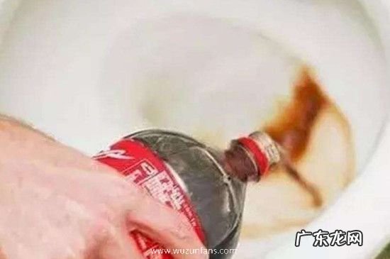 可乐加什么可以洗马桶