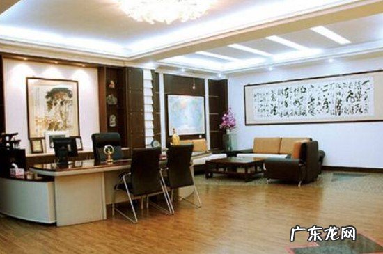 地板革掉色了怎么办
