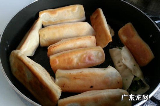 做锅贴用什么水和面