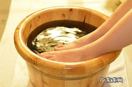 冬季泡脚的最佳时间长短为