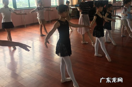 小踢腿的要点和要求