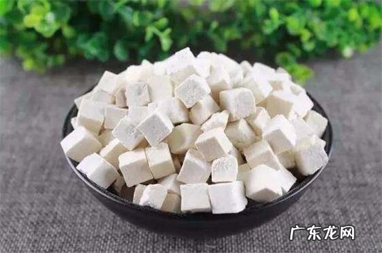 茯苓性温还是性寒