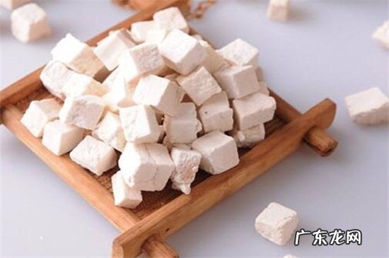 茯苓性温还是性寒