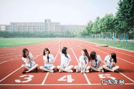 合影站c位什么意思