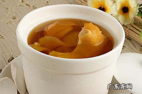 炖花胶汤要放什么药材