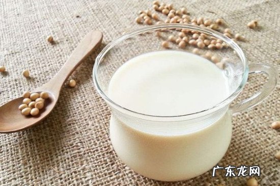 螃蟹可以跟豆浆一起吃吗