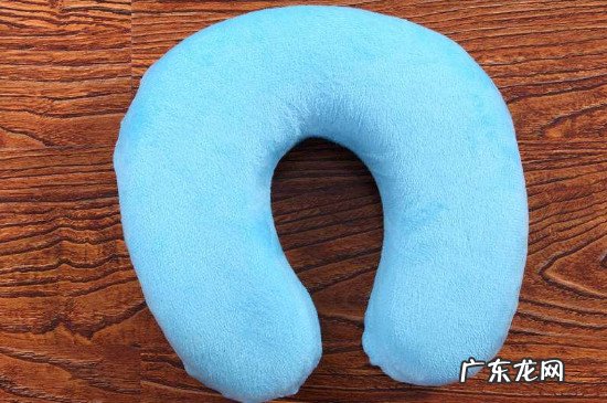 u型颈枕的正确使用方法