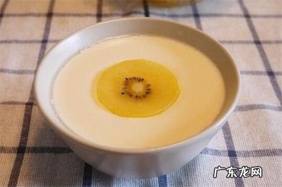 哪些人不宜吃姜撞奶