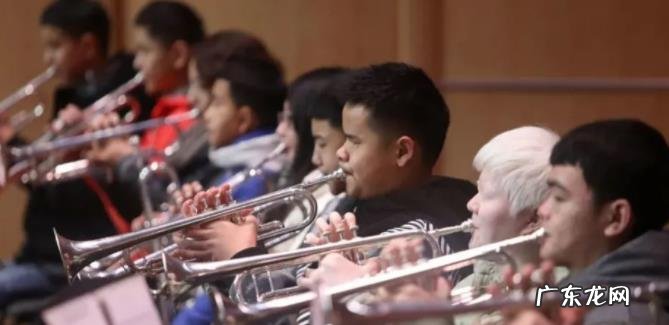 重庆盲童在冬残奥 重庆盲童在冬残奥会开幕式上奏响赞美诗