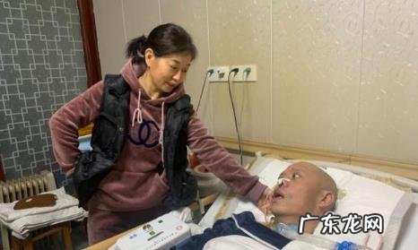 女子在丈夫病榻前 女子在丈夫病榻前跳舞被骂依然乐观