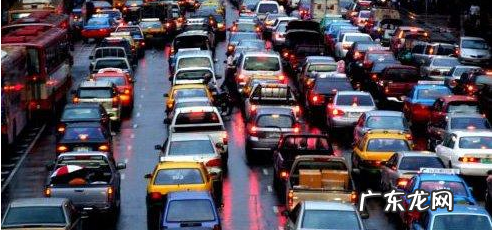 经济学家建议年轻 经济学家建议年轻人别在通勤上花过多时间