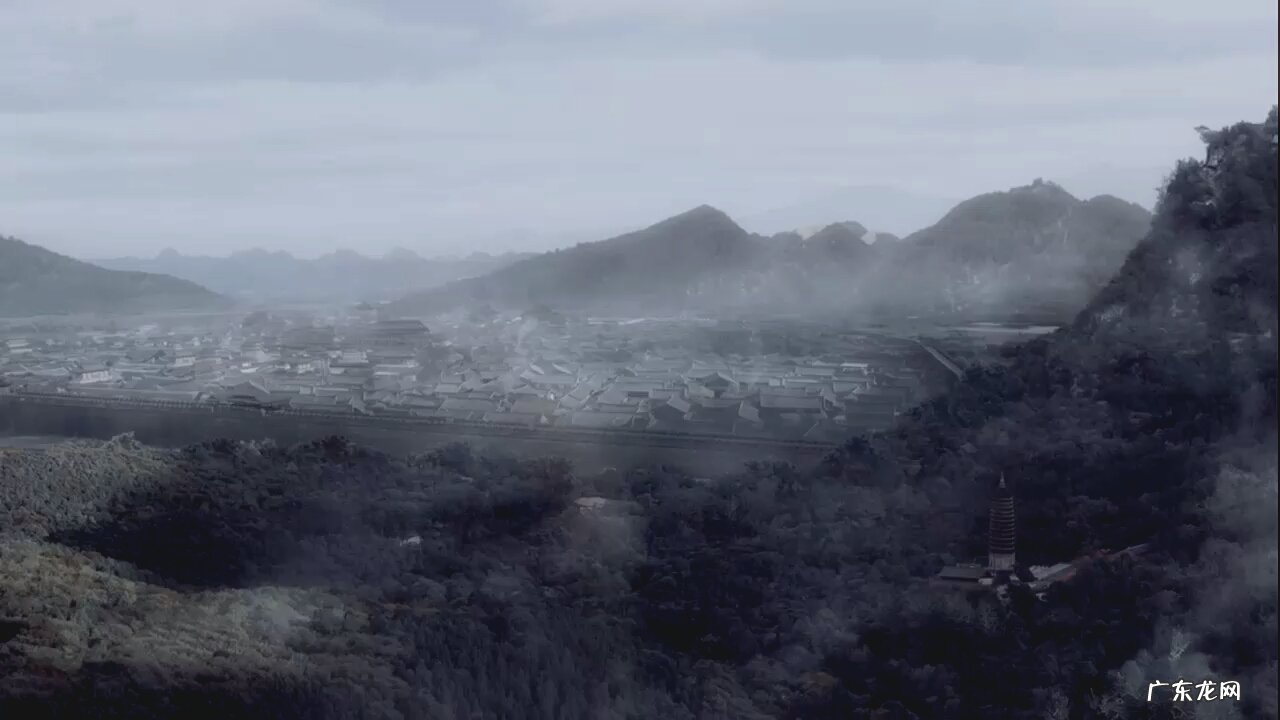 4两乃大富大贵机 四两乃大富大贵机关之命