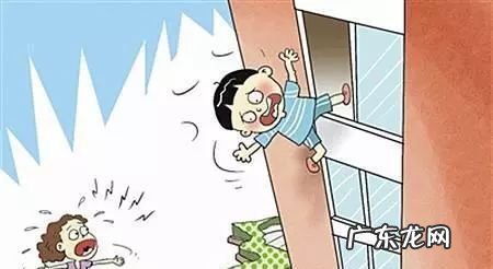 哈尔滨1民宅爆炸 哈尔滨一民宅爆炸8岁女孩从3楼坠落