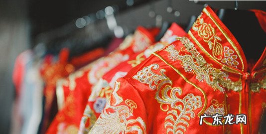 金色秀禾服有甚么 金色秀禾服有什么意义