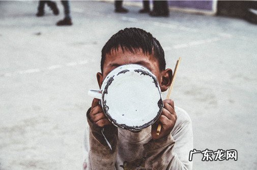 事实无人抚养儿童 事实无人抚养儿童认定条件