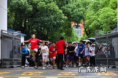 多地高考结束 多地高考结束