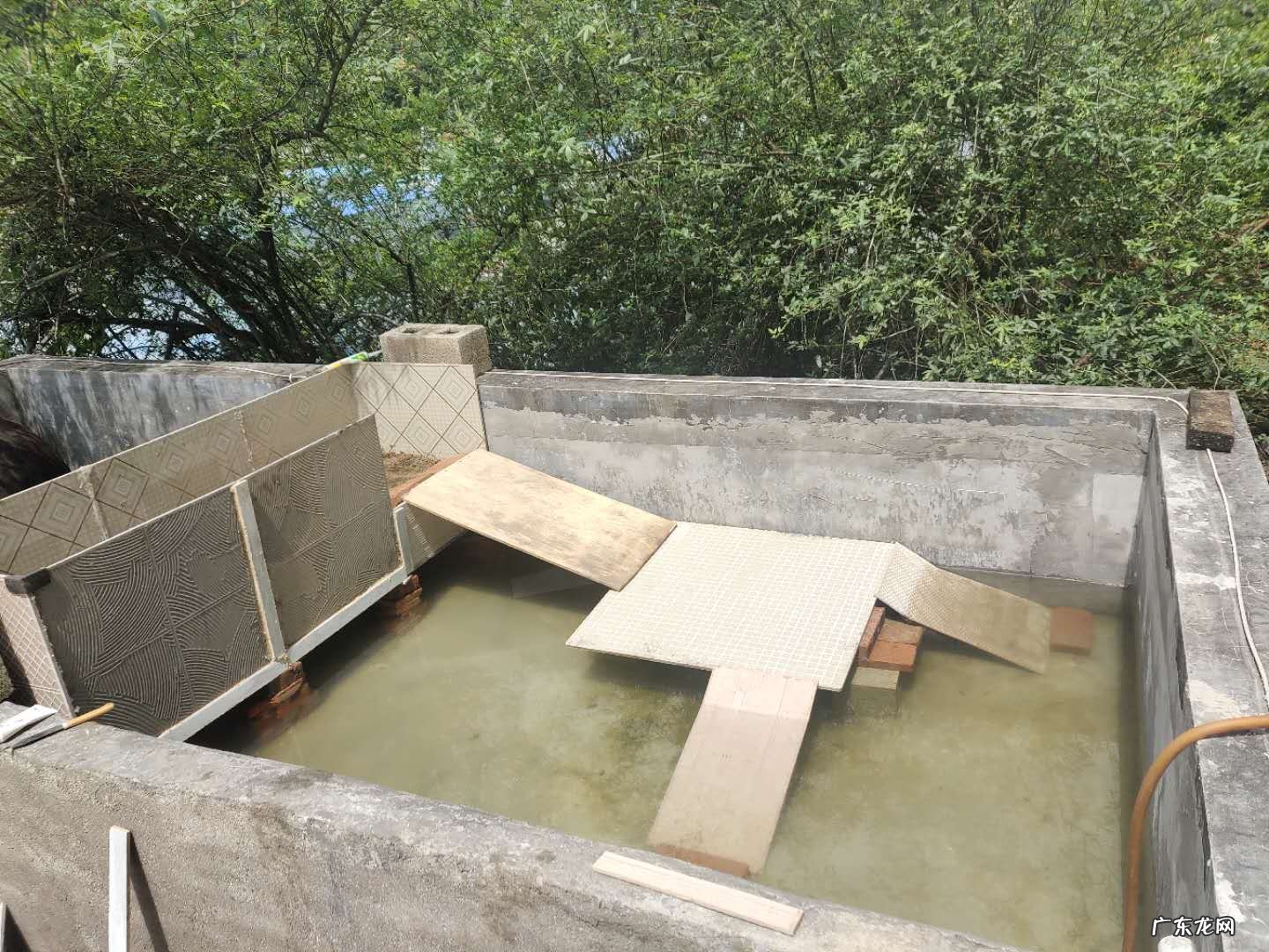 楼顶龟池防水怎么做 楼顶做龟池怕影响风水么