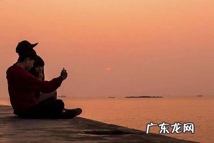 付出型的女人的特点-性格柔弱,不争不夺