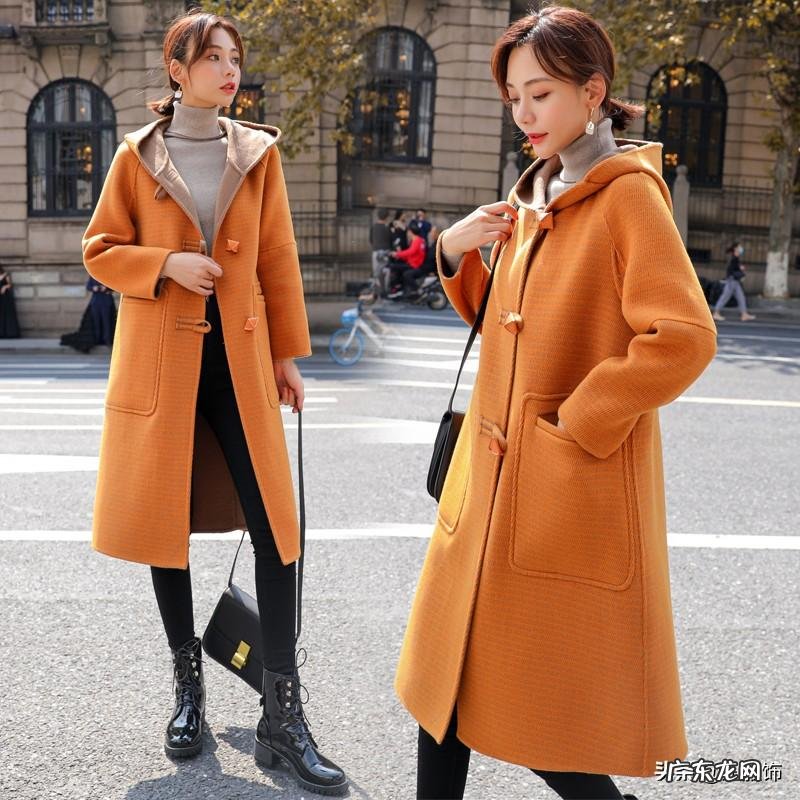 小香风羽绒服配什么鞋子 水貂绒小香风外套的特点