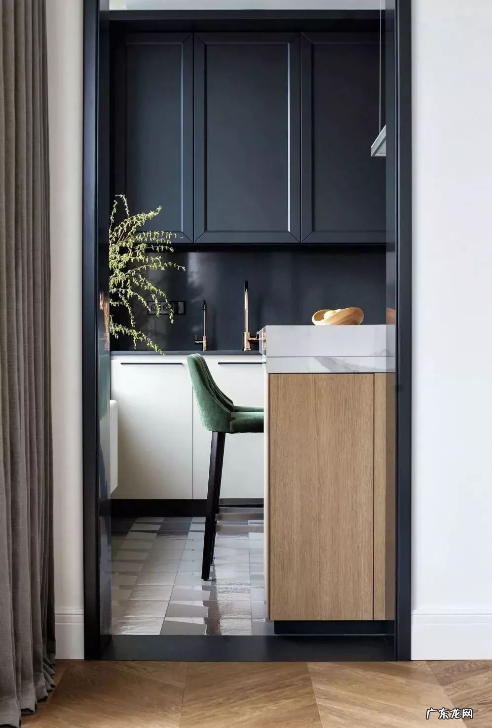 门槛石崩边影响风水吗