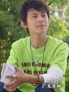 娃娃脸明星男 娃娃脸的男