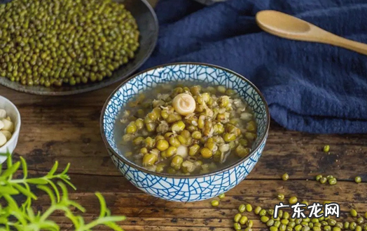 煮绿豆汤什么时候放糖最好