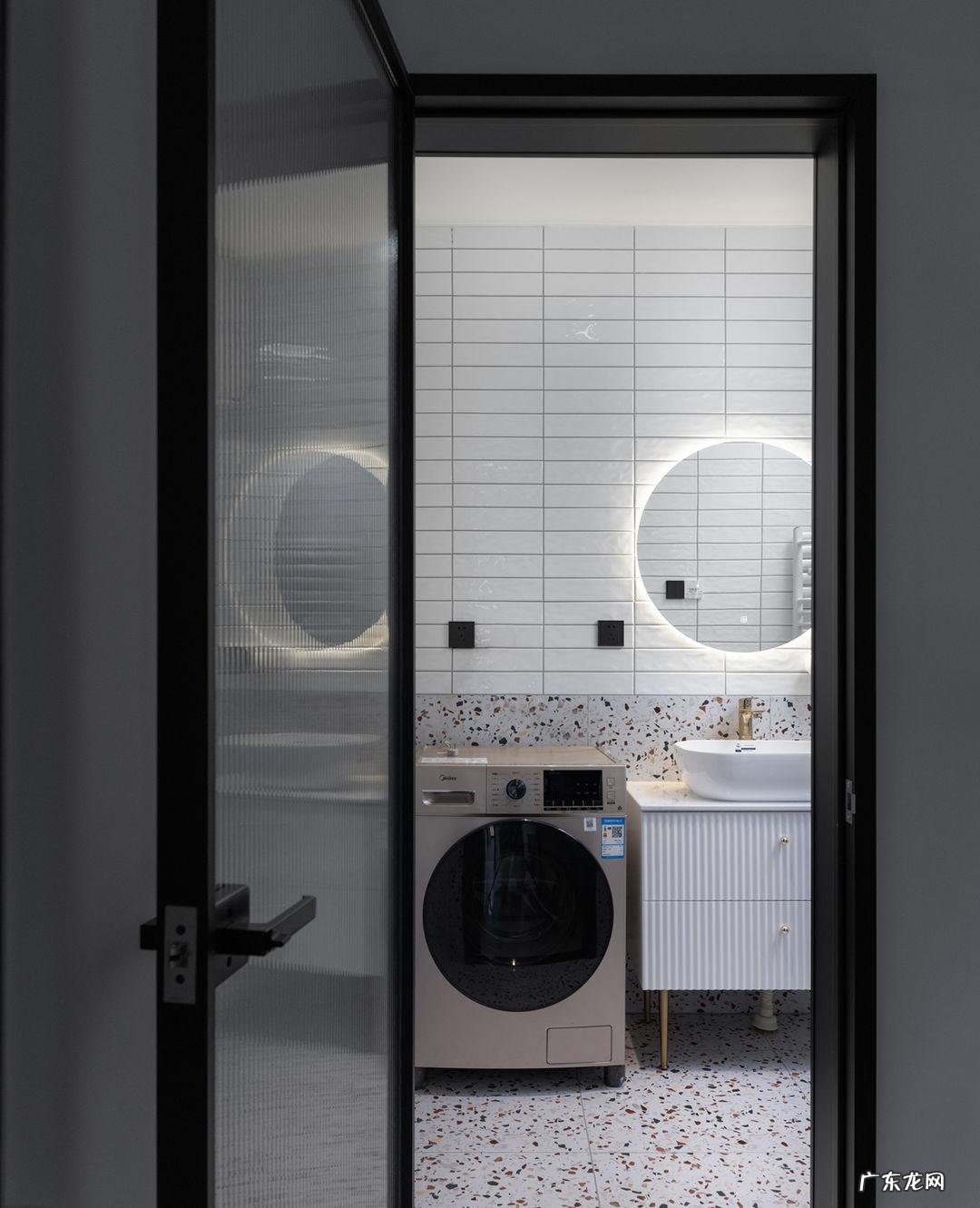 风水学窗户改门好不好 在风水学中可否后窗改门洞