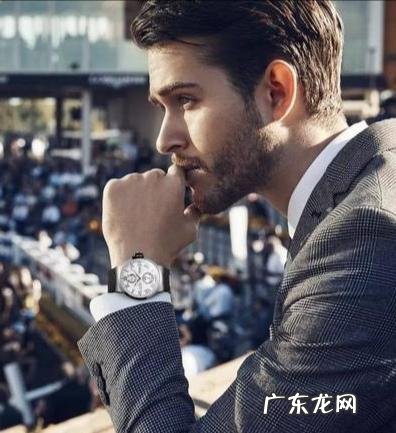 风水男人手表戴哪个手指