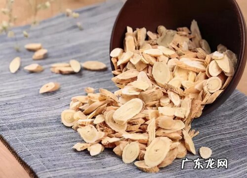 黄芪一天吃多少克最好 黄芪的功效与作用适合哪些人