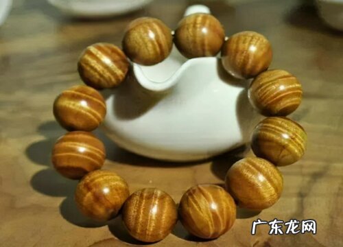 金丝楠手串怎么盘玩才会包浆 金丝楠木盘玩和保养方法