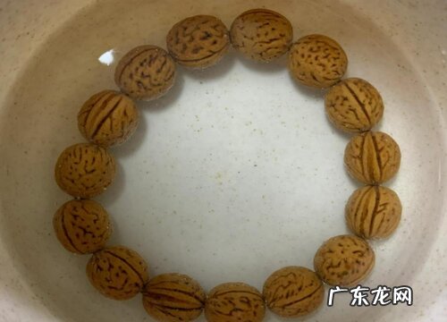 桃核手串怎么清理最干净 小核桃手串能用水清洗吗