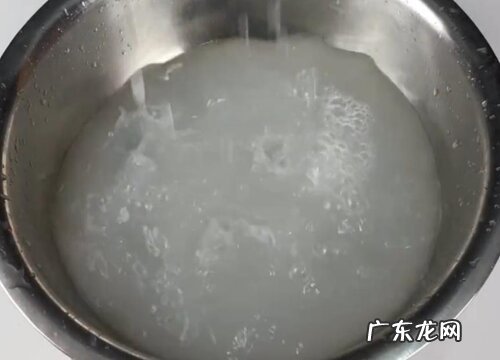 文竹浇什么水叶子四季常绿