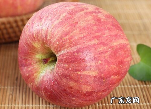 关公前面摆什么水果好 供关公最好的三种水果图片