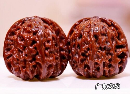 如何挑选文玩核桃最好网上在哪买文玩核桃好