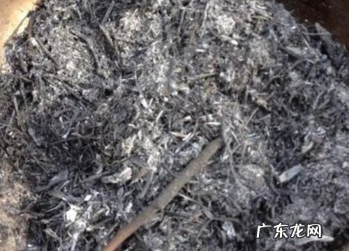 木头灰可以做肥料吗