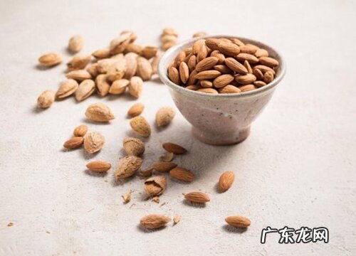 巴旦木什么时候成熟