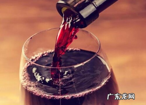 红酒浇花好不好 过期红酒浇花的正确方法