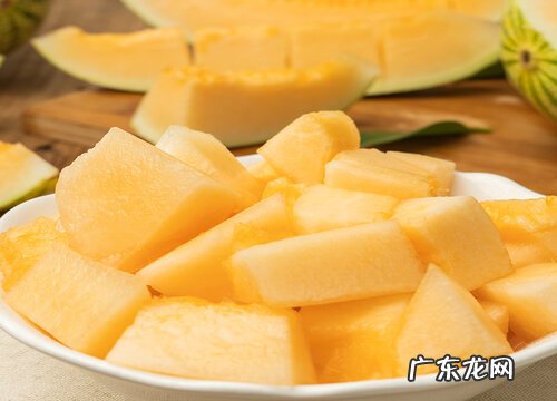 哈密瓜果肉是什么颜色