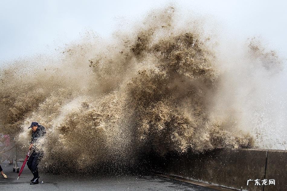 浙江钱塘江观潮 杭州钱塘江观潮地点