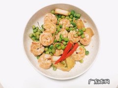 碗豆虾球,豌豆苗？