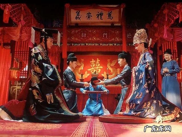 古装网剧接下来有些悬 阿姨拍甄嬛传 剧方:会要求下架