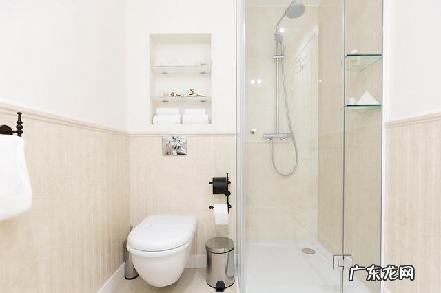 为啥酒店的浴室都是透明的 民宿回应透明底浴缸:不泄露隐私