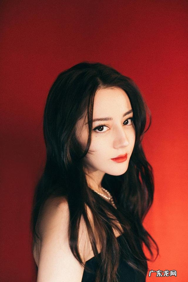 唯独此人哈哈大笑 迪丽热巴素雅至简大片