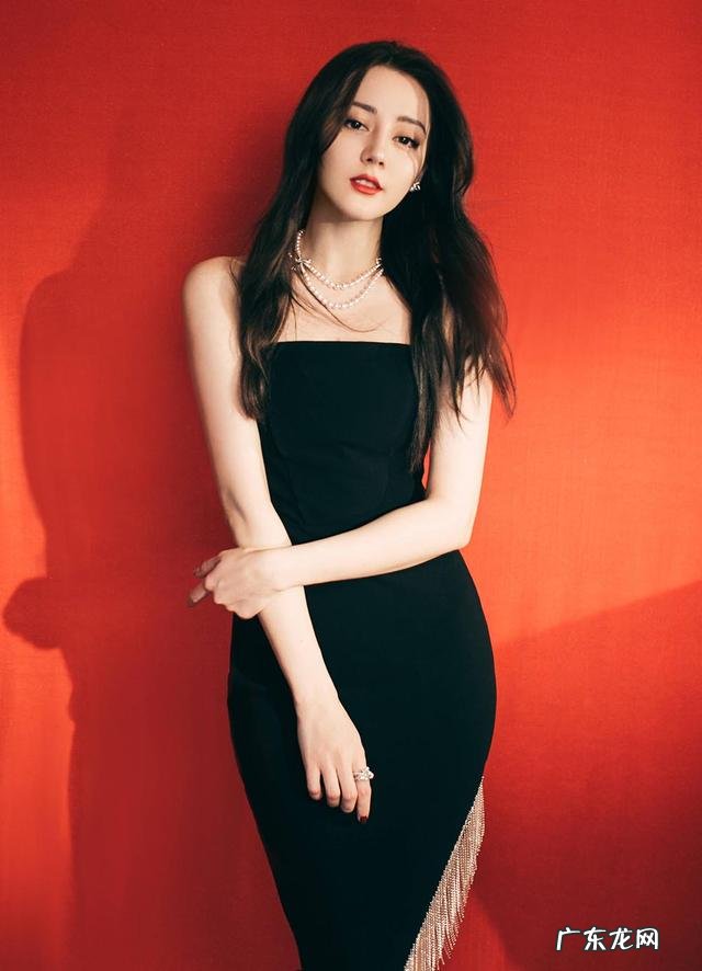 唯独此人哈哈大笑 迪丽热巴素雅至简大片