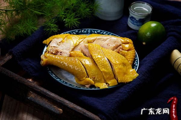 白斩鸡,正宗白斩鸡的制作方法?