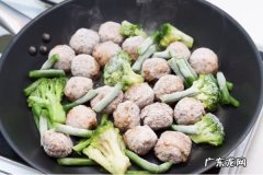 蚝油豆腐丸子,油炸素豆腐丸子的做法？
