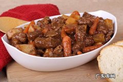 土豆炖牛肉的做法,牛腩炖土豆的简易做法？