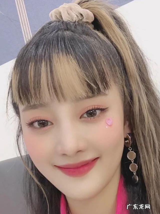 竟连这种魔性舞蹈也能驾驭 minnie音中横板直拍