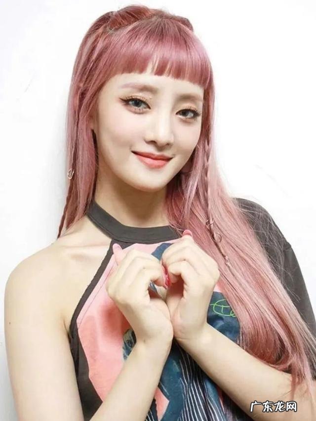 竟连这种魔性舞蹈也能驾驭 minnie音中横板直拍