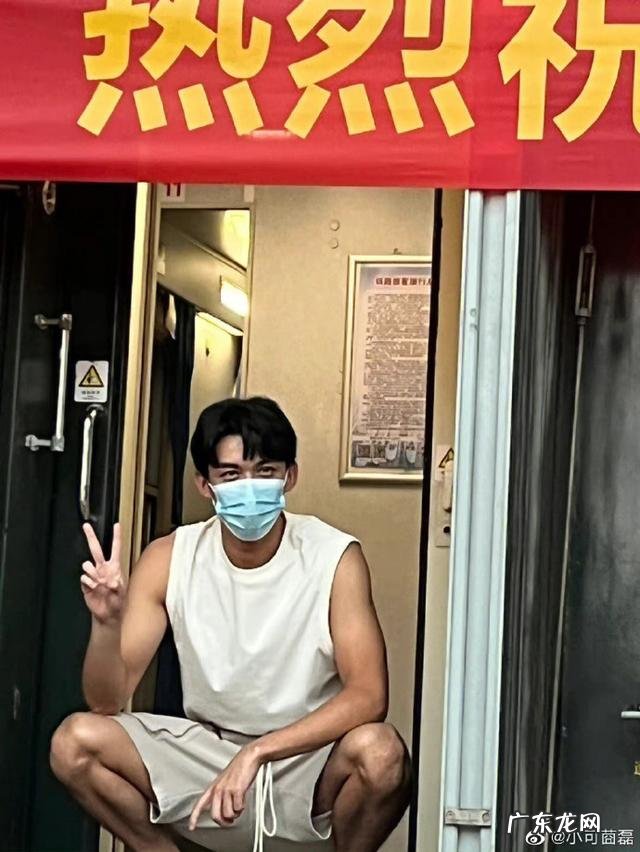 梦幻联动！《你好星期六》王鹤棣学《星汉灿烂》名场面凌不疑抱 吴磊将录制你好星期六